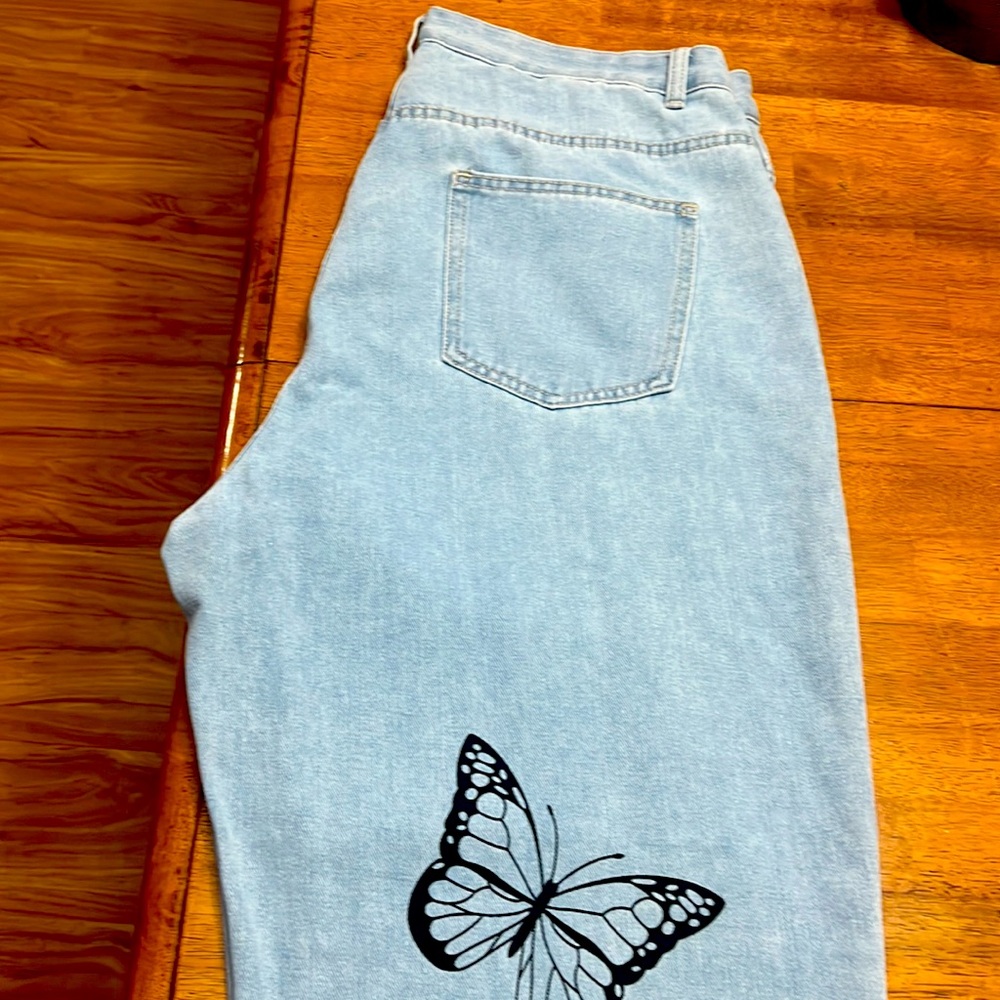 Plus High Waist Butterfly Print Jeans